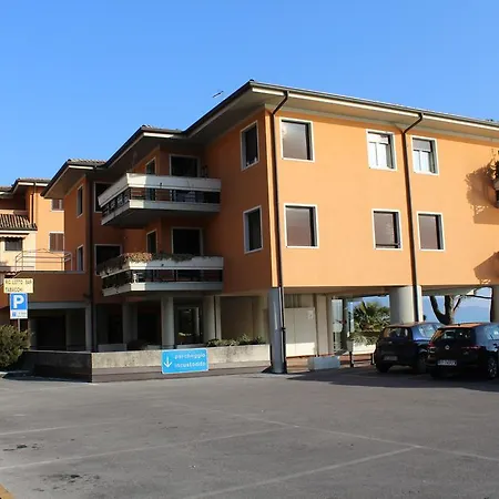 Apartment La Rosa Del Garda